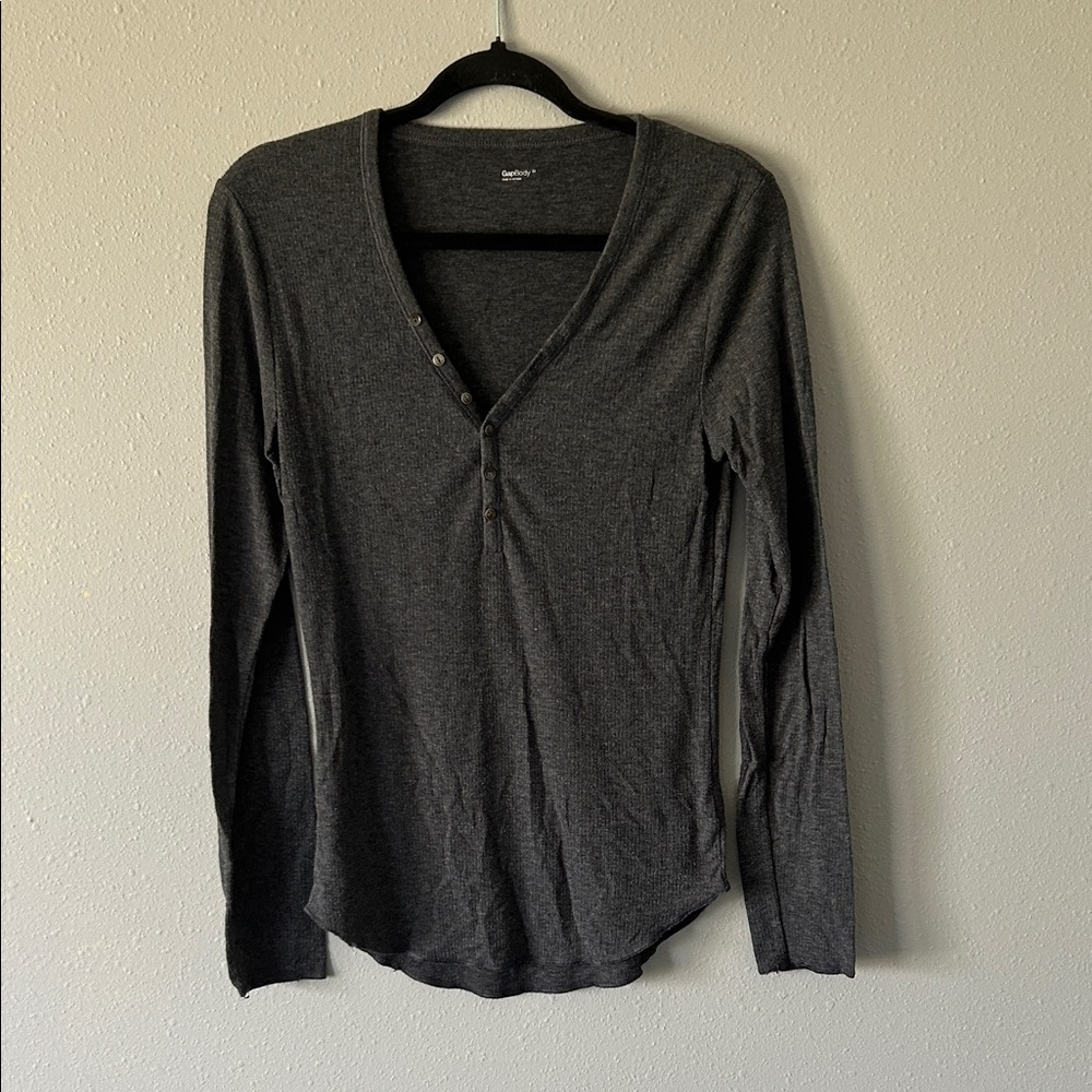 Women's Gray Long Sleeve Top